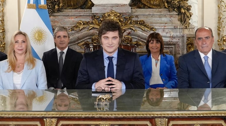 El Gobierno busca evitar que Luis Caputo vaya al Congreso a dar explicaciones por el escándalo Libra. (Foto: Presidencia)