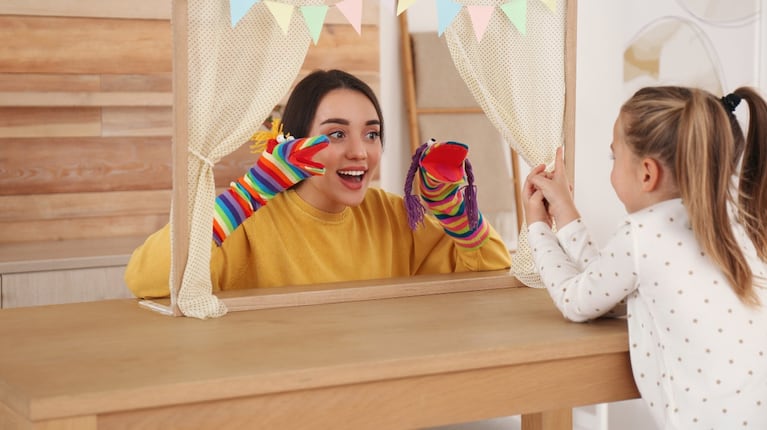 La terapia con títeres es utilizada con los niños. (Foto: Adobe Stock)
