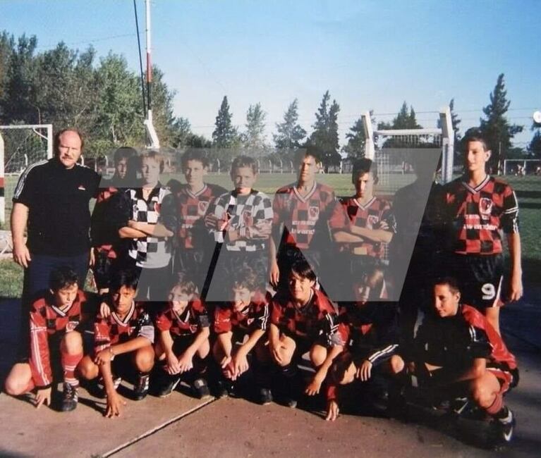 Lionel Messi animaba el vestuario de su equipos con sus travesuras (Foto: Gentileza Diego Rovira a TN)