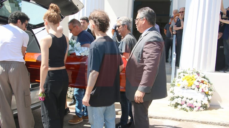 Ricardo Darín en el funeral de su hermana. (Foto: Movilpress).